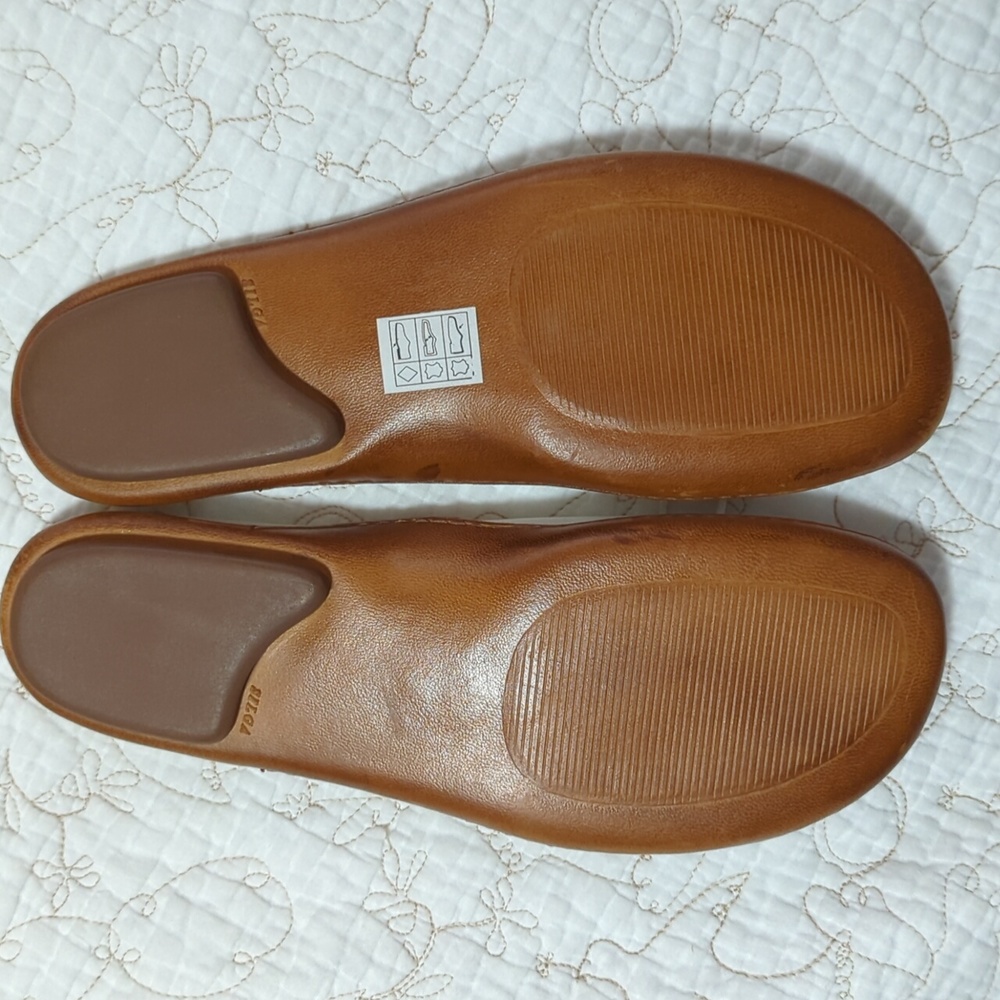 White Leather Slipper Shoes Made in Italy. White Size 39 EUR, US 8. - Picture 5 of 8